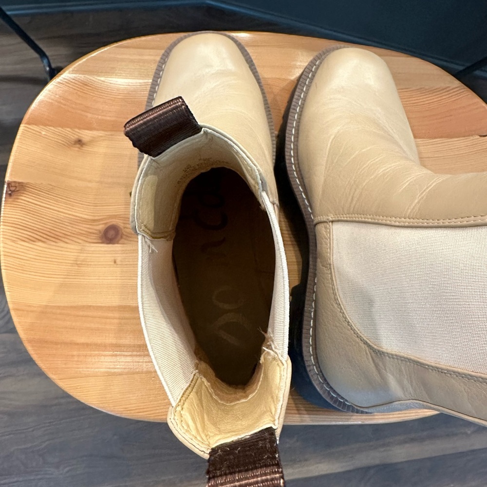 Sam Edelman Laguna Boot - Picture 6 of 6